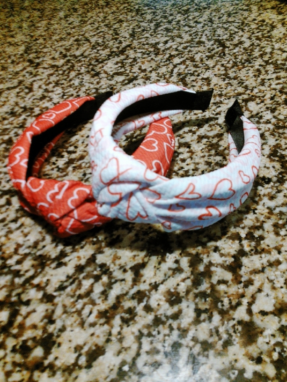 Heart Print Knotted Headbands - Red & White ( 2 HEAD BANDS ) NEW WITHOUT TAGS